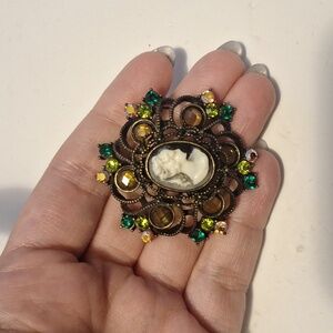 Vintage Cameo Pendant Brooch Olive Green